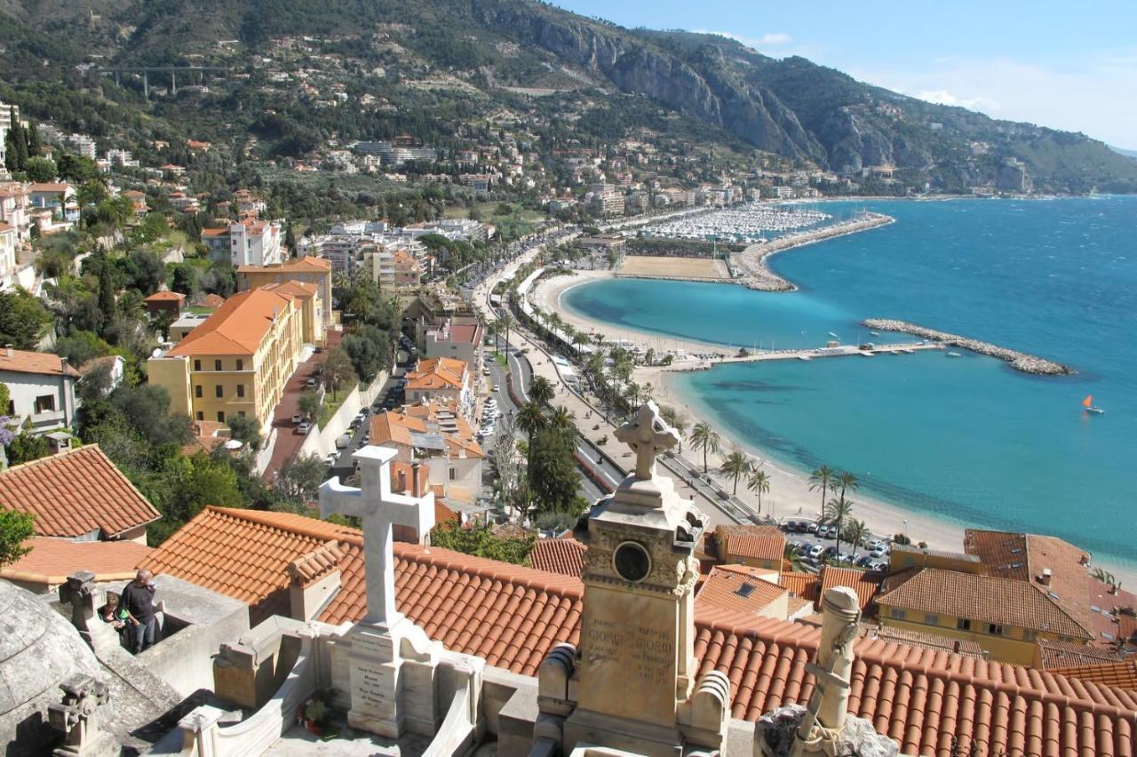 Traverse Du Vieux Chateau Menton Bagian luar foto